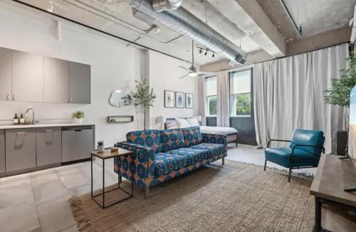 Historic Downtown Condo no 102
