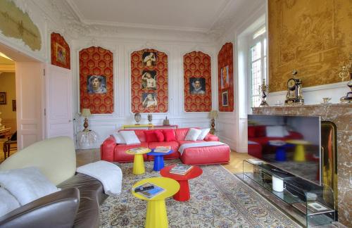 le relai des favorites in Thizy-les-Bourgs