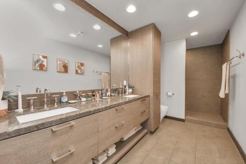Bathroom, Hyde Park in Houston
