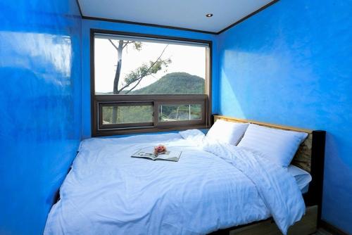1 double bed