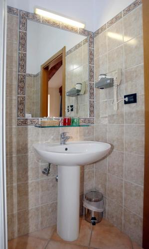 Double Room image 9