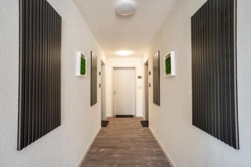Aparthotel Neckartal - Premium Serviced Apartments mit je 2 Doppelzimmern - Highspeed-WLAN, 55'' Sma in Remseck am Neckar