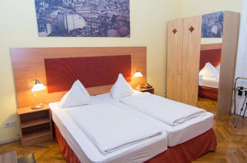 Pension Lehrerhaus – Vienna, NY