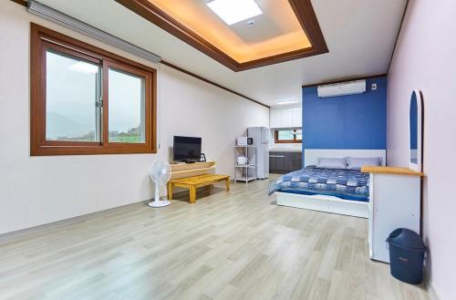 1 double bed