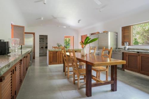 Villa La Ceiba in Costa Careyes