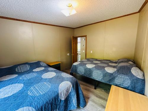Put-in-Bay Island Club #98 - image 12