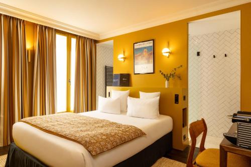 room detail thumbnail 1