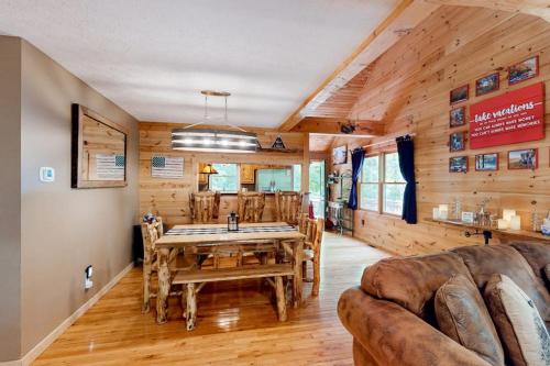 Deer Haven in Ellijay, USA