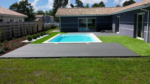 

Villa avec Piscine Lac de Sanguinet