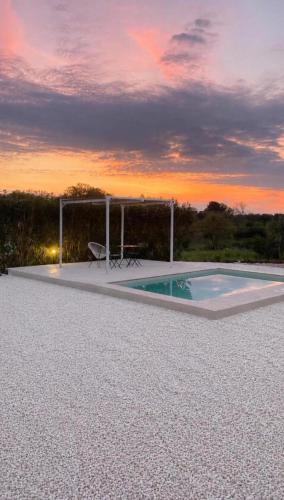 Swimming pool, Trullo MA' in Pascarosa