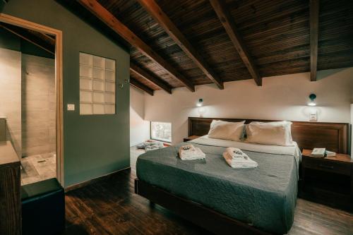 1 double bed, 1 sofa bed