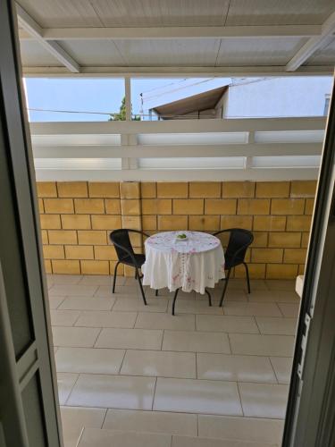 Dārzs, Indie little house in Kato Polemidia