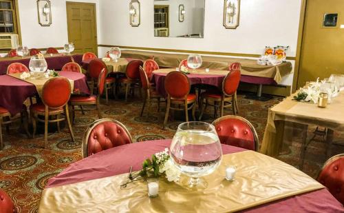 Bankett-terem, Relax Inn Altoona in Altoona