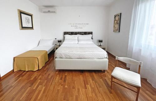 USCIGLIO - Rooms & Pool in Sanarica