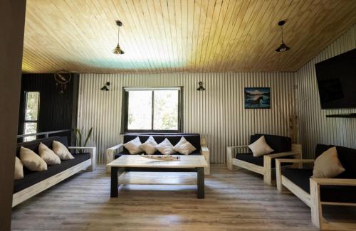 Destino Fortin Casa de playa con piscina climatizada y jacuzzi in Marindia