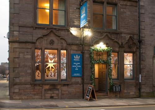 The Royal Hotel and Bar - image 8