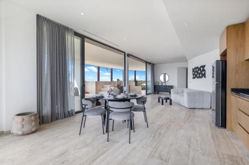 Mistiq Gardens 2 2
