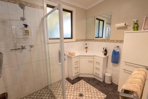 화장실, Flinders Ranges Bed and Breakfast in 호커