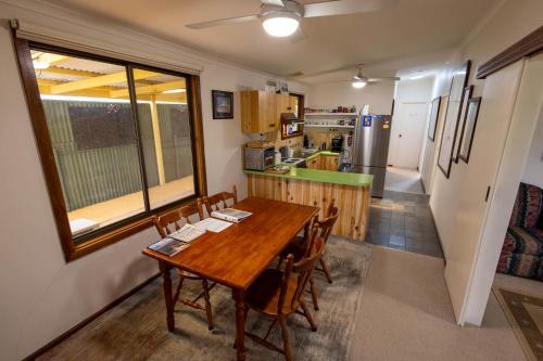 주방, Flinders Ranges Bed and Breakfast in 호커