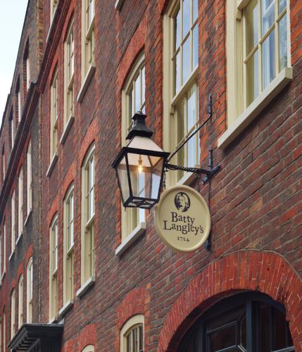 Batty Langley's Hotel