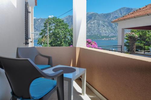 Capri apartments in Donji Stoliv