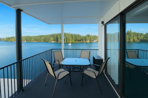 Facilities, Oyster Bay Inn & Suites in Bremerton (WA)
