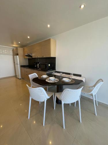 Premium apartment next to Puerto Azul in Caraballeda