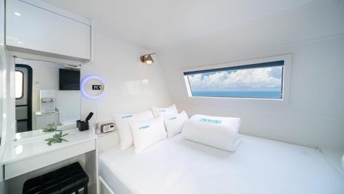 1 double bed, 1 sofa bed