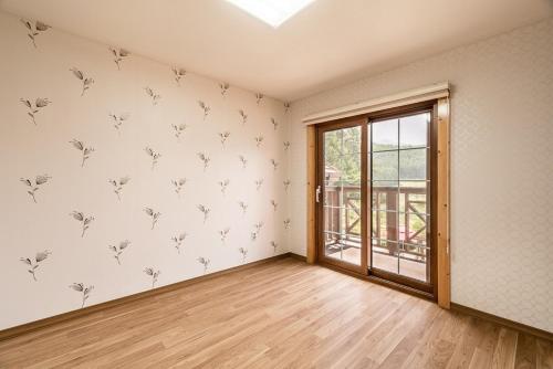Sleeps 8