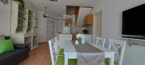Katica Apartman in Kehidakustány