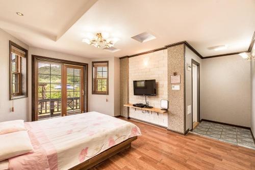 1 double bed