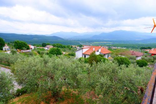 Seadmed, Fuori Dal Borgo in Valloni
