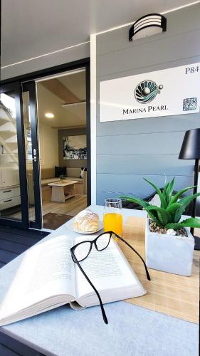 MARINA PEARL Houseboat with Private Rooftop Jacuzzi in Lucija