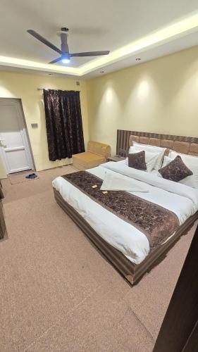 Hotel New Gulistan - Srinagar