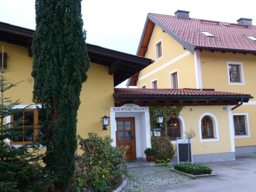 Hotel Fischachstubn – Bergheim, IA
