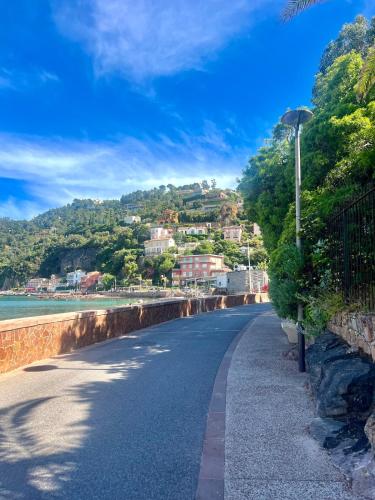 La corniche d or