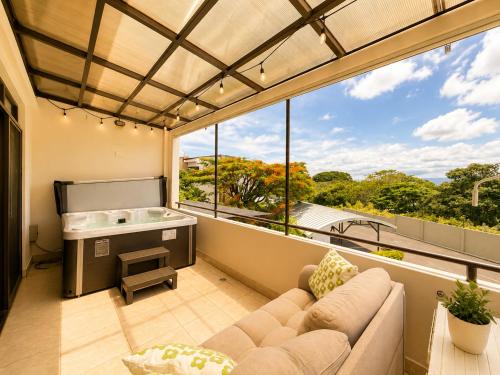 CR MARIPOSA RENTALS Luxury 2-Story Penthouse with Private Jacuzzi in Río Oro
