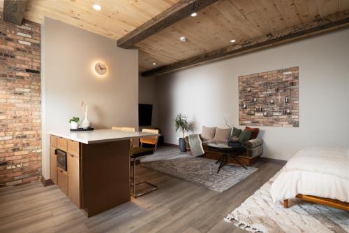 Pulaski Point Properties in Chicago, USA