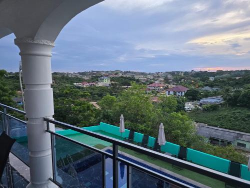 Заобикаляща среда, Cape Coast Travellers' Inn in Кейп Коуст