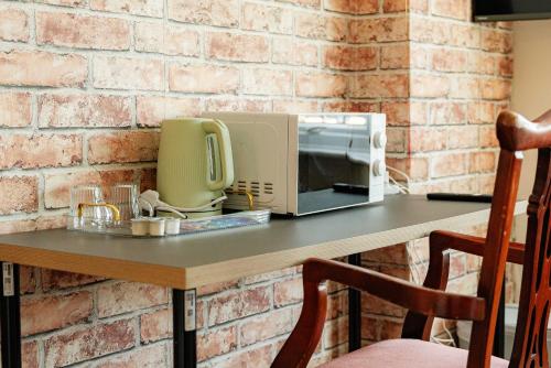 Swingate Lane Stay near Danson House