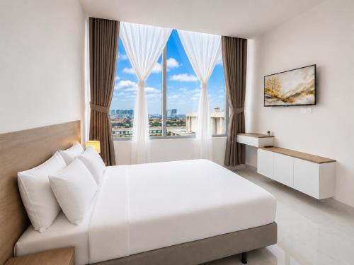 Elegante Apartamento en Torre Milenium La Aurora con Vista Urbana y Espacios Familiares Premium