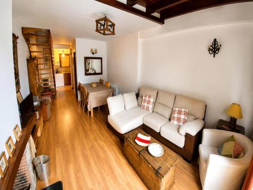 Casa La Pica with access to the garden in Alins