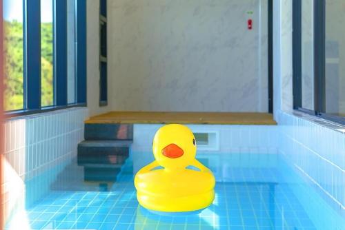 Taean The Blueness Pool Villa Pet Pension in Taean-gun