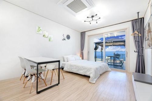 Yeosu Im Pension in Sora-myeon