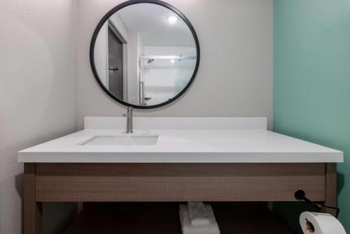 ECHO Suites Extended Stay by Wyndham Savannah Pooler - image 3