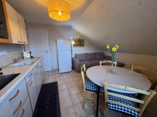 Appartement dans chalet avec parking - 4 pers. - FR-1-836-70 - Location saisonnière - Arâches-la-Frasse