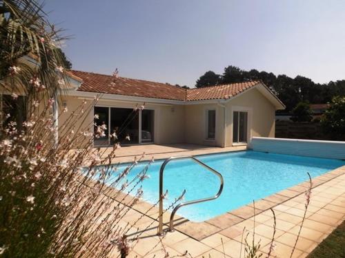 Villa avec piscine et climatisation - 8 pers. - FR-1-881-10 in Vielle-Saint-Girons