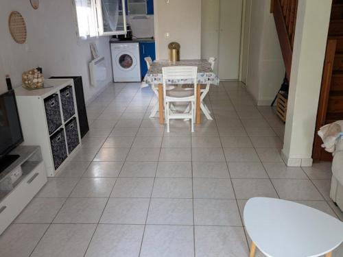 Charmant appartement - 4 pers. - FR-1-881-19 in Vielle-Saint-Girons