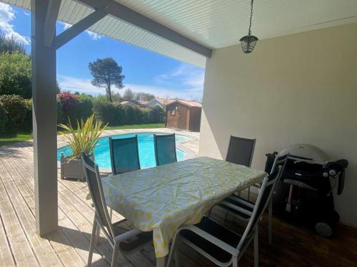 Maison avec piscine privée - 6 pers. - FR-1-881-20 (Maison avec piscine privee - 6 pers. - FR-1-881-20) in Vielle-Saint-Girons