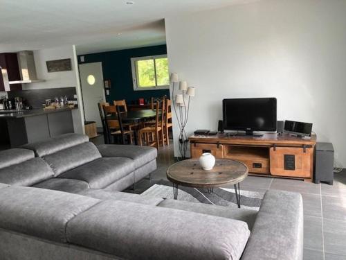 Maison avec piscine privée - 6 pers. - FR-1-881-20 (Maison avec piscine privee - 6 pers. - FR-1-881-20) in Vielle-Saint-Girons